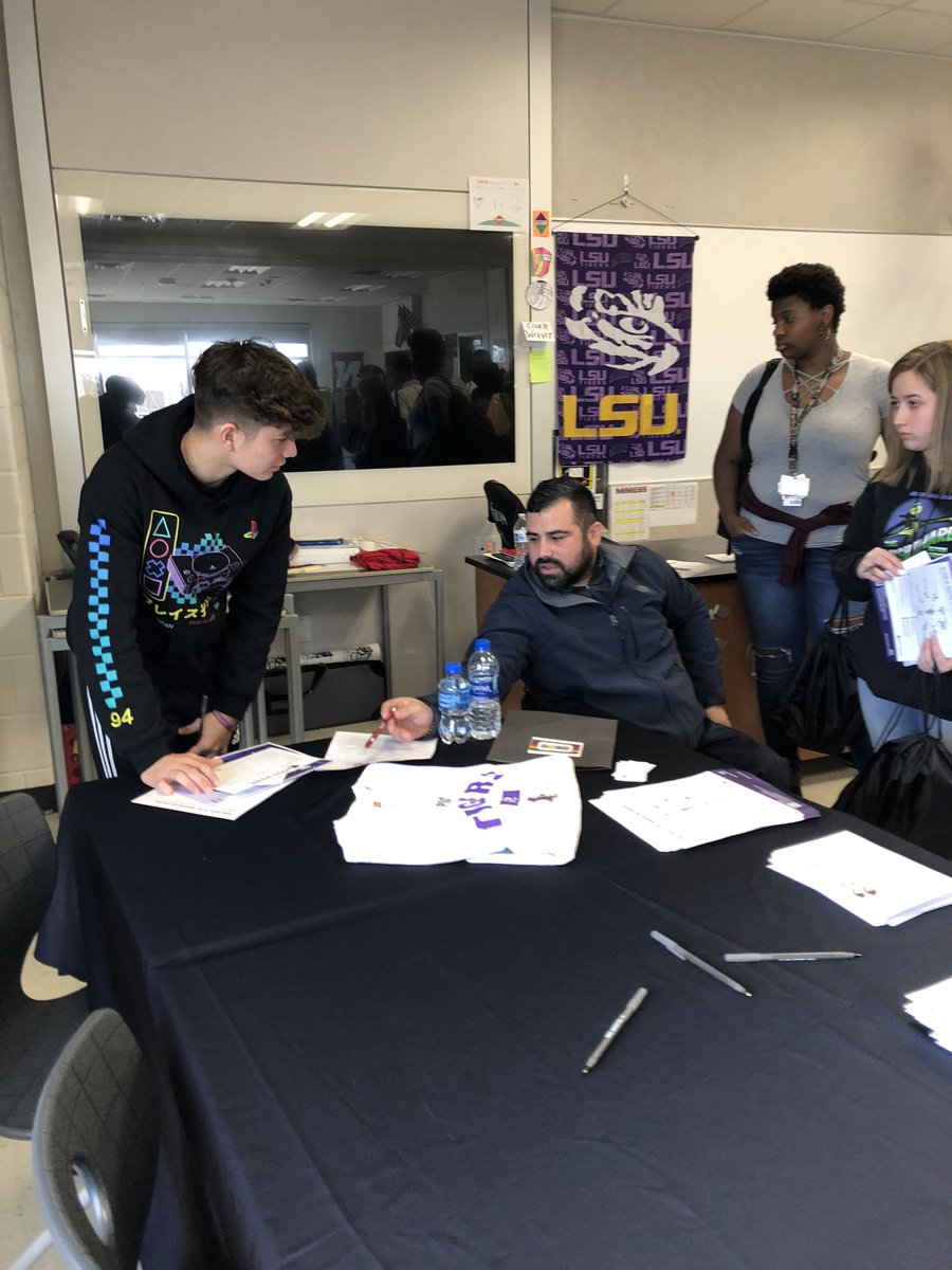 FMHS9's tweet image. Jag students are LOVING the information we are receiving today. #LISDHBCU