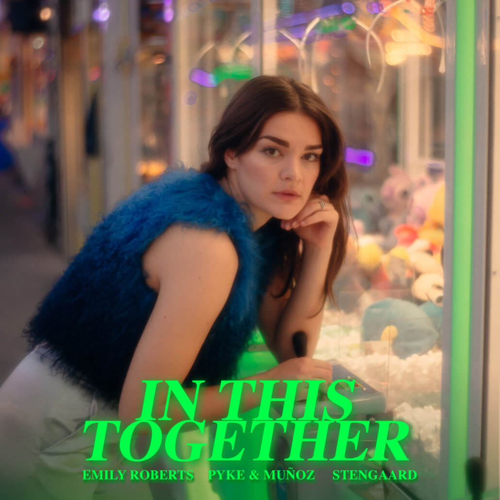 Qualda's tweet photo. #EmilyRoberts »In this Together« ist offizieller RTL Dschungelsong 2020 ++ Video jetzt online - https://t.co/1EHtfS9maQ https://t.co/lWzuXXsTfD