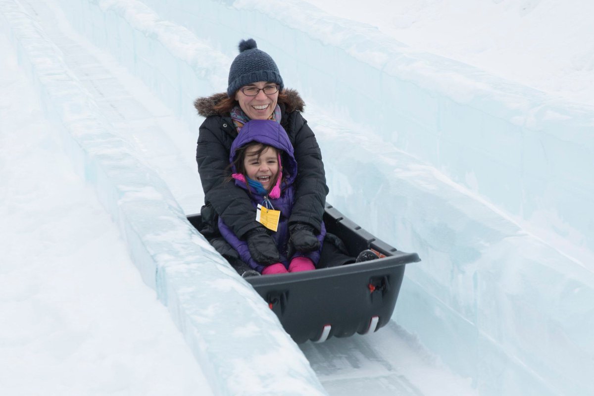 Le @CarnavalQc a officiellement débuté! 

Y serez-vous?