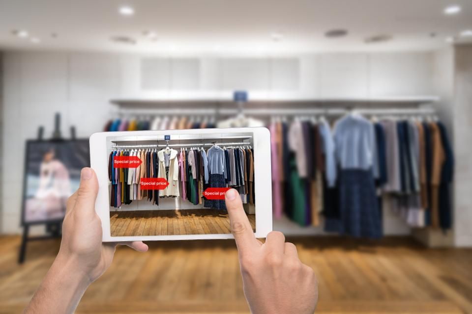 Five Emerging Trends In Retail Technology buff.ly/31sKFxp #Retail #Trends2020 #AR #Blockchain