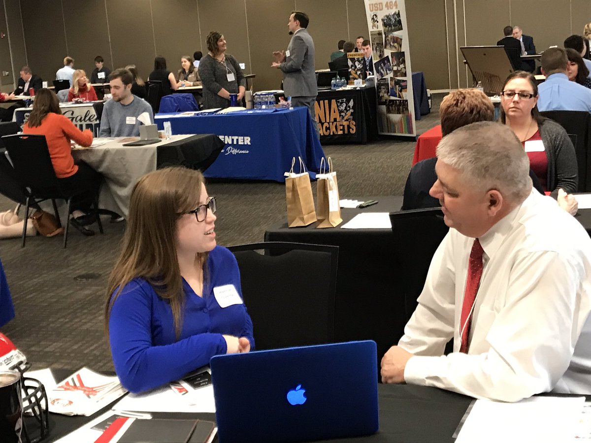 DrmartinPSU's tweet image. Mock interview day at Pittsburg State! #GBLeaders