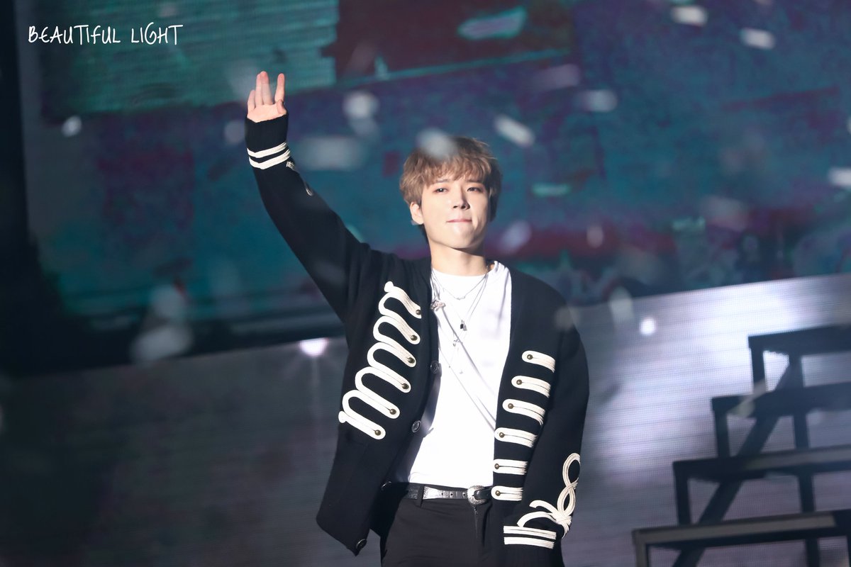 Alicia100609's tweet photo. 190811 &amp; 190921&amp; 191019

D-544 &amp; D-543
He could be gentle
He could be cute
He could be emotional for us...
He is 우현오빠
오빠 생일축하해요. 매일도 행복하세요❤❤❤
생일 노래를 하고싶은데...
#인피니트 #남우현 #INFINITE
#우현아_가을에_서있을게 
#우리의_따뜻한봄_우현아_생일축하해 https://t.co/zYlqggIcqE