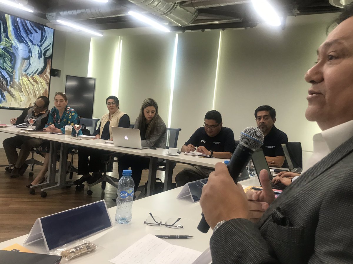 Inicia en el Seminario de Educación Media Superior en la <a href="/EGobiernoyTP/">Escuela de Gobierno</a> Más de 30 instituciones vinculadas en el Teatro de Decisiones de nuestra Escuela. Hoy se reflexiona sobre el diseño curricular que requiere México en la actualidad.