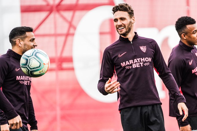 Sergi Gómez entrenándose con el Sevilla (Foto: Twitter).