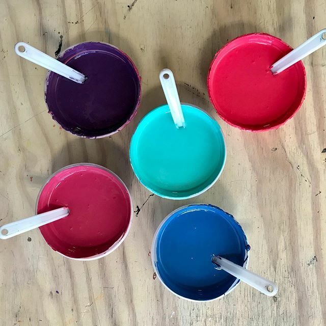 Inks are ready for a <a href="/calvin/">calvin</a>.laituri and <a href="/pkreizenbeck/">paige2</a> collaboration! #gigposter #ink #screenprinting #inkmixing #custom #color ift.tt/3bkEdgj