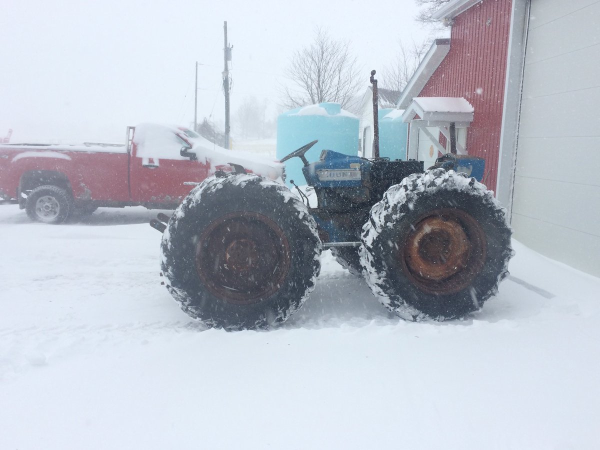 fourneyview's tweet photo. Got the county super 4 running and took it out for a test drive in the snow this morning. Conditions were perfect ! #countytractor https://t.co/r3TBwUzkl9
