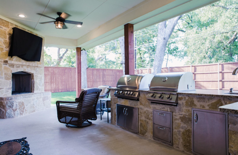 Who says you have to be just one thing? be the wine connoisseur and the grill master when you design your home.

 ubuildit.com/lake-worth/