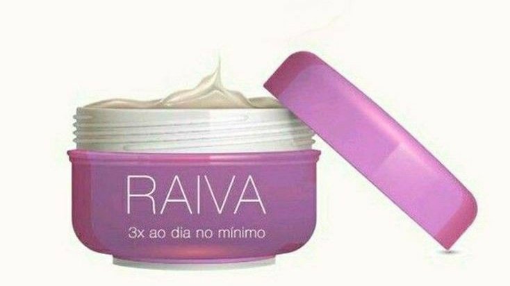ClarissaYorke's tweet photo. "nossa  q pele hidratada  oq vc passa?" https://t.co/0FTAow6Q2q