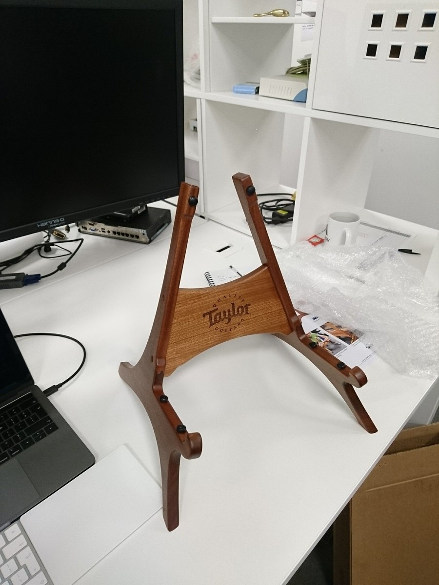 engagehealth's tweet photo. 👏Friday lunchtimes are about catching up on what's been going on around the business over a slice. Today we presented Mark with a thank you for work on a prototype app @littlegreenbttn  #Innovation #Technolgy #Developers #DigitalHealth #HealthTech #NHS #Healthcare #GPs https://t.co/4REN1YwoI8