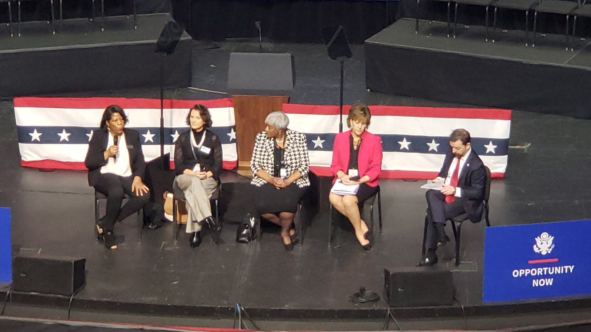 Danielle_fraz's tweet photo. At the NC Opportunity Summit hearing Pat Sturdivant, ED of @CapitalAreaWD talk about how workforce boards help untapped talent gain access to opportunity. @ncawdb https://t.co/uYyPxaq2U5