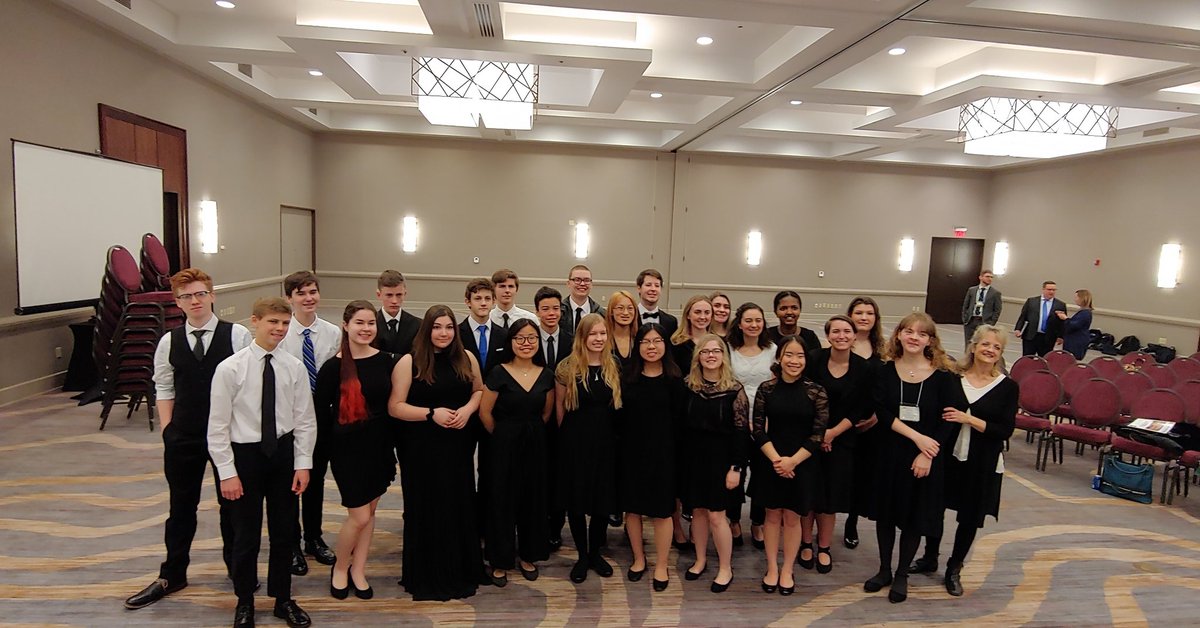 HOrchestras's tweet photo. Post state  performance in Louisville @FTSchools @FTISSuper @FTHighlandsHS @mcbertasso @FTEF Thank you for all the support!!! 🎻 https://t.co/7CoWG8EH8n