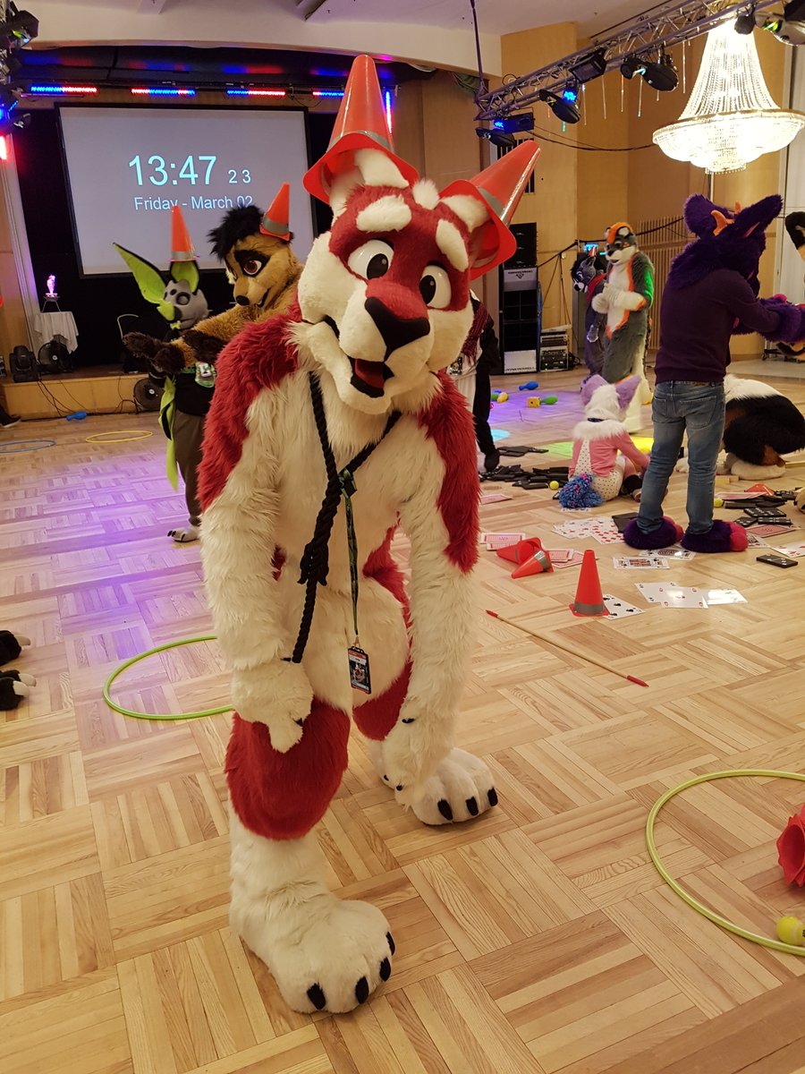 SwipRoo's tweet photo. +++ Important announcement: little Swip wants to be picked up from smΓ₯land please +++
πΈby @Tilondrion at @NordicFuzzCon #NFC2018 πΈπͺ https://t.co/MtmVRLgt3m