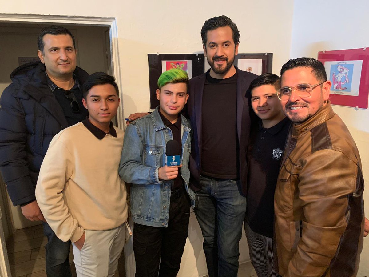 Anthony96459205's tweet photo. Lo mejor esta por llegar 💛
Grandes entrevistas, con grandes personas.
#Soy16 #preparatoria16 #Codise
@Fabianchairez13 @jramzu https://t.co/LYjNrmLeXA