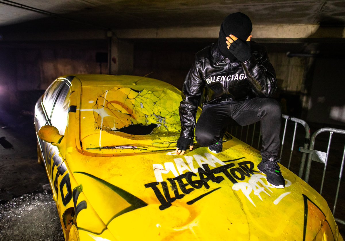 Malaamusic's tweet photo. Je suis fière de ma Malaa Nation. Je vous ai annoncé un lieu secret dans Paris et vous m’avez fait confiance. Hier on a envahit un parking souterrain, tous cagoulés, ce n’est que le debut !!! https://t.co/fufPJEtFaN