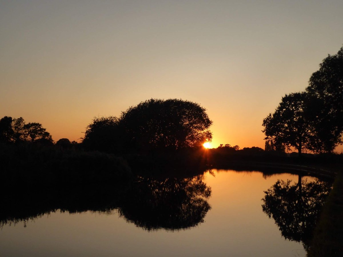 natepix1's tweet image. You've smashed it their Hugh 👌📷🌅
Love a #WinterReflection photo ☺️
Great hashtag 🤗