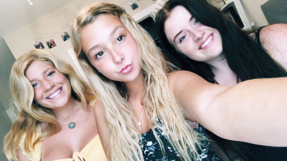 annhuf1230's tweet photo. Happy birthday to the girl that I can ALWAYS have a good time with! Your energy is unmatchable, I love you you tons and tons. Have the best day baby! 🎉💕🥰😘 @libbyfaflik https://t.co/7p9wFN2b9l