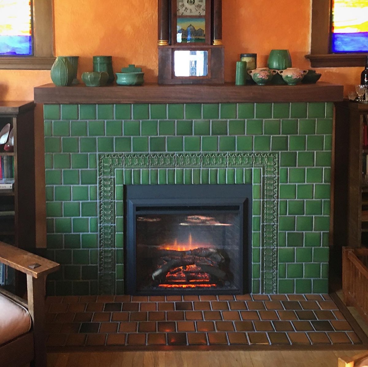 motawitileworks's tweet photo. We love it when clients share photos of their completed projects - like this weekโs cozy fireplace!
Enjoy this Arts and Crafts classic.
#motawi #motawitileworks #cozyfireplace #diyfireplace https://t.co/nFdje2M6XE