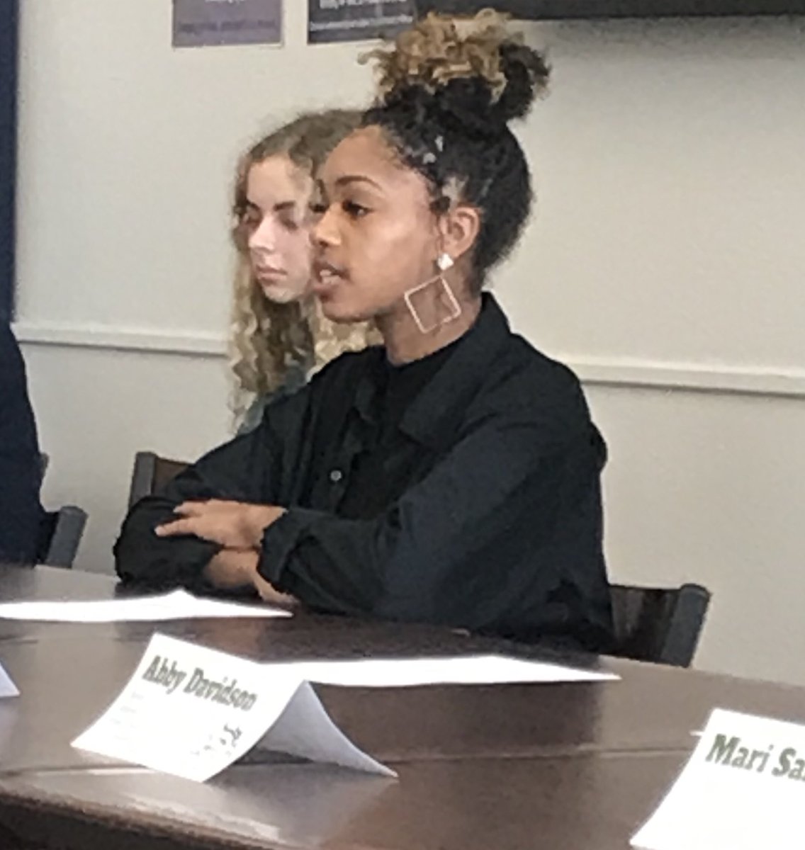 GraceMcDowell30's tweet photo. Great job by some PHENOMENAL @RHSFrisco student athletes of representing @friscoisd on the student panel for #2020Insight! @Friscoisdsports https://t.co/ZyWwoQaTfl