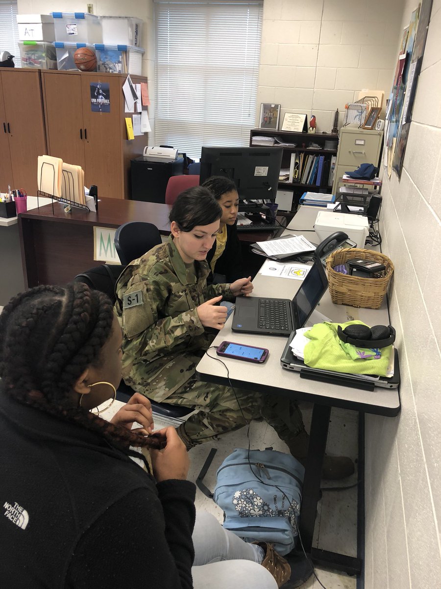 NormaCrenshaw82's tweet photo. Strategic planning with my YADAPP Ladies!!
#iamcucps
#YADAPP
#TheSTANPLanIsInFullEffect
#WatchOutHealthClasses https://t.co/QkrxDxxiSx