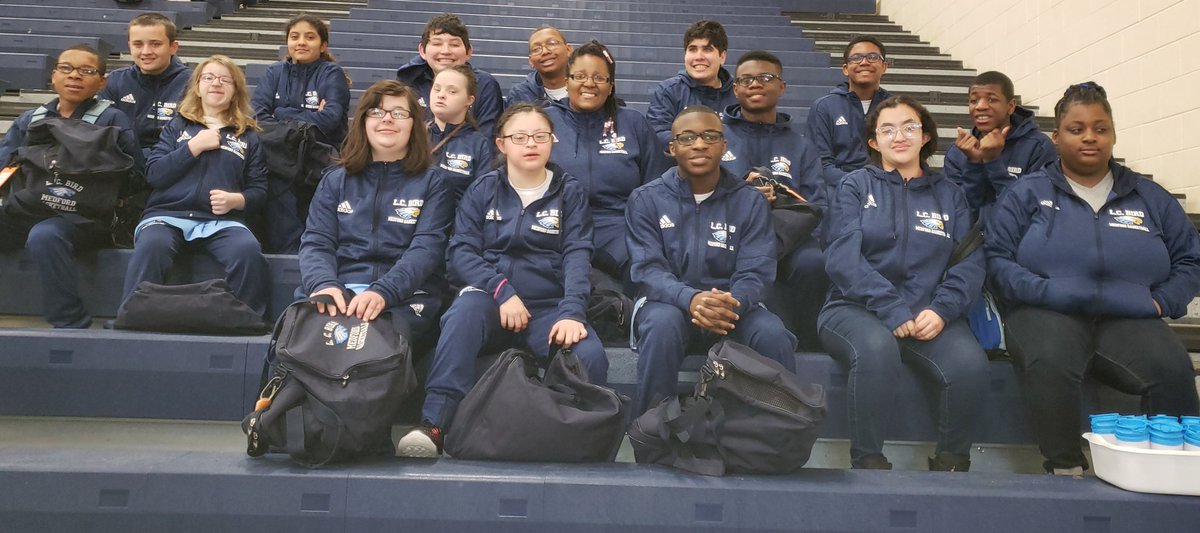 LCBFishing's tweet photo. I am loving our Medford team's new warm-ups! Thanks to Bird Athletics for all of your support! These athletes represent true sportsmanship, love for the game, and a great pre-game snack! Our SPED staff spoils them, and they love it! https://t.co/53HqsH4LvD