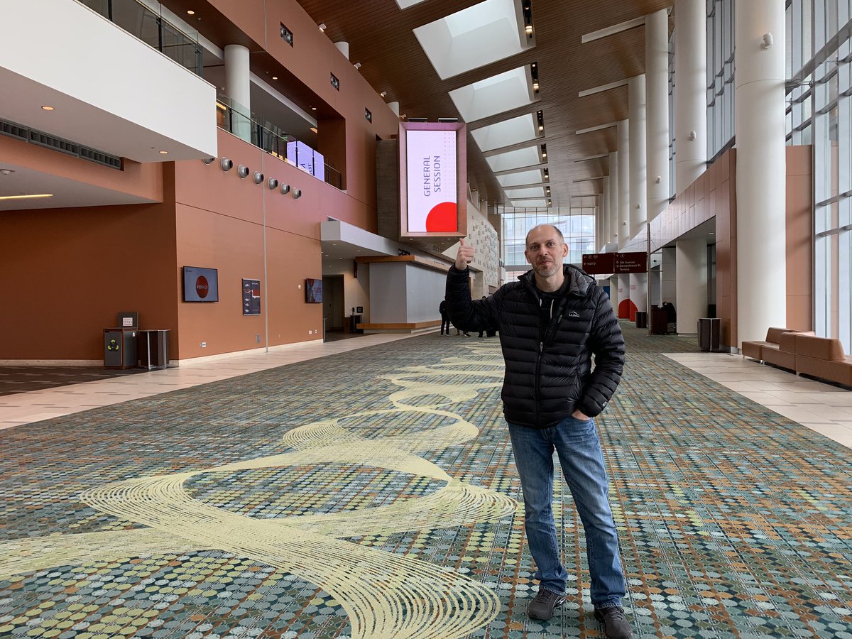 In case you get lost at #3DXW20 follow the massive signs!