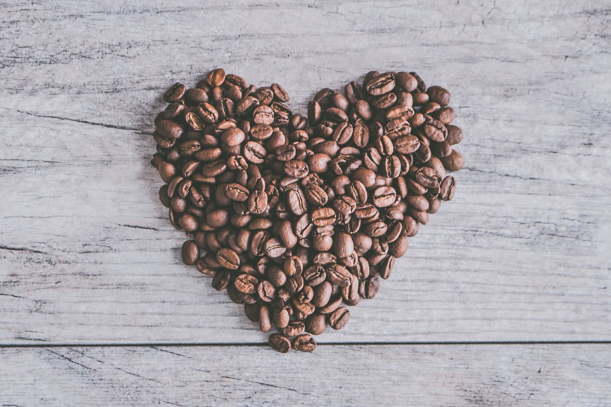 Looking for a last minute Valentine's Day Gift? This Weekend Only, order our Chocolate Raspberry Flavored Coffee $1 Off. Rich chocolate and pure raspberry produce a classic European combination. Order by the end of this weekend to make sure your order arrives before the 14th!