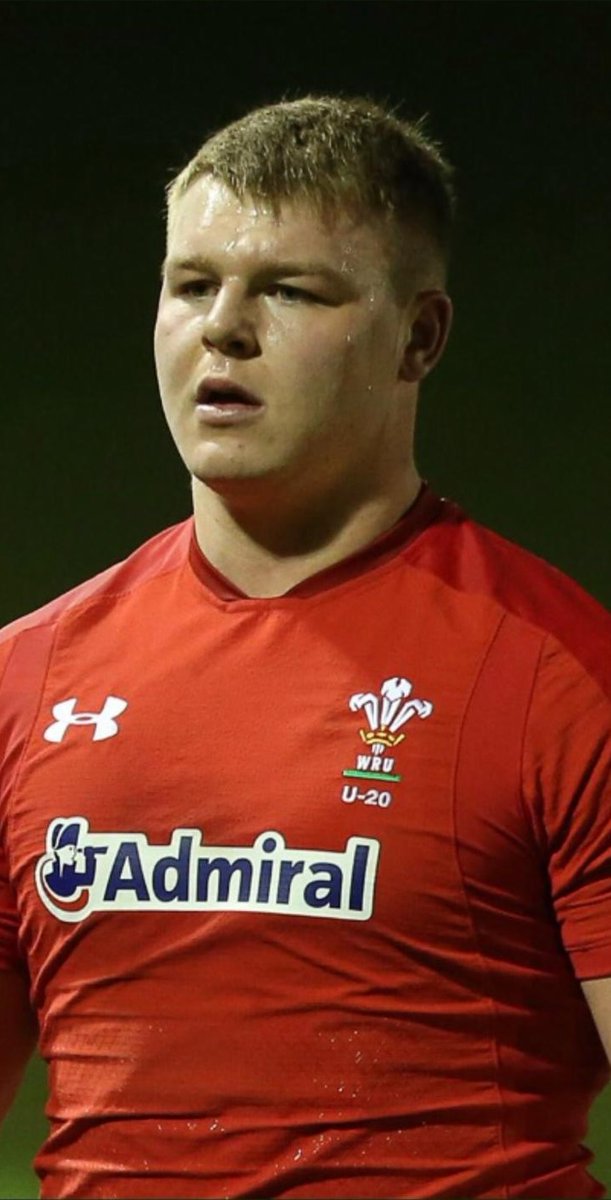 SWFireandRescue's tweet image. Earlier this week @Dewi_Lake was formally called up to join the @WelshRugbyUnion squad. Dewi was once a Fire Cadet at Ogmore Vale and also represented the Welsh Fire Service rugby team. Congratulations Dewi from all at #TeamSouthWales 🚒🏴󠁧󠁢󠁷󠁬󠁳󠁿🏉