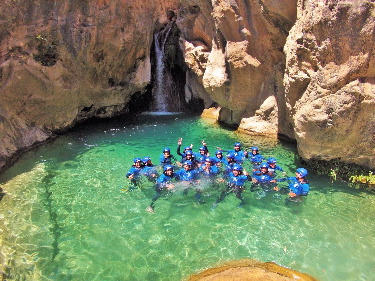 SaltaRios's tweet photo. Se acerca el fin del invierno... llega una época en la que la aventura tiene un nombre propio #SaltaRíos

#Rafting #Multiaventura #Barranquismo 

¡Basta un clic para que la aventura comience! #Andalucía #Cubillas #Granada #RíoVerde #RíoGenil #Benamejí

➡️ https://t.co/pHrGFeUgGN https://t.co/5FTSE1Njbs