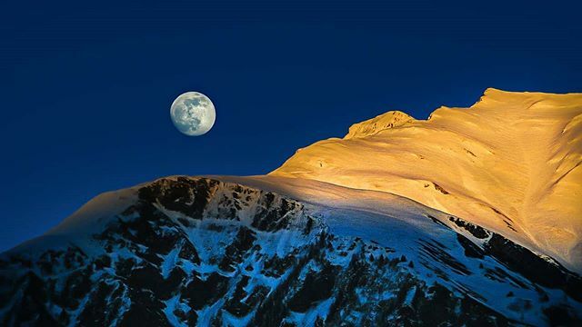 r_grichting's tweet photo. Fly me to the Moon
.
.
.

#moon #night #art #luna #photography #sky #space #sun #fullmoon #stars #nature #sunset #nasa #astronomy #universe #photooftheday #instagood #ig #instagram #sonyalpha6000 #photo #sonyphotography #beautiful #astrology #earth #frid… https://t.co/tR8VfREI0Q https://t.co/8THK8MfuDI