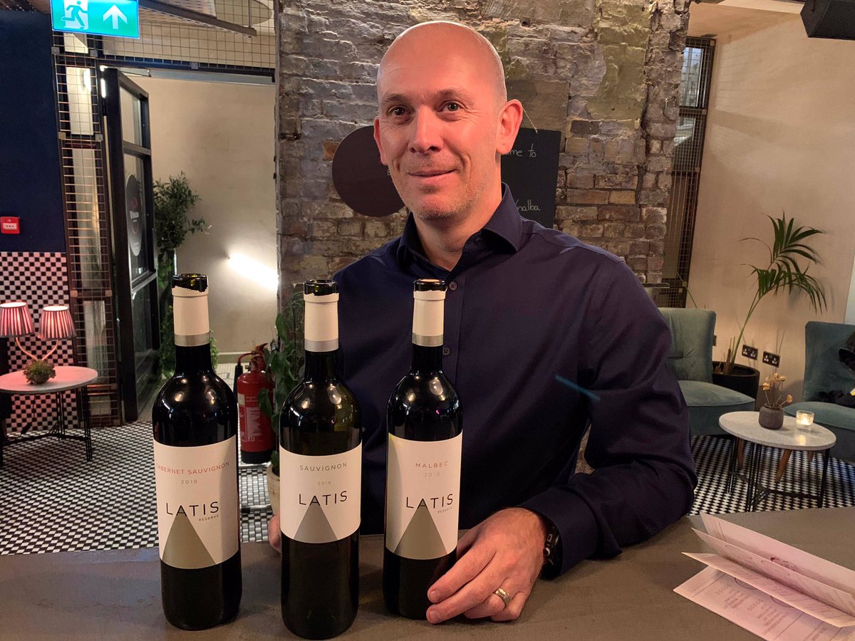 Our Sales Director couldn’t look more proud of the new range! 😊🍷
#NewRange