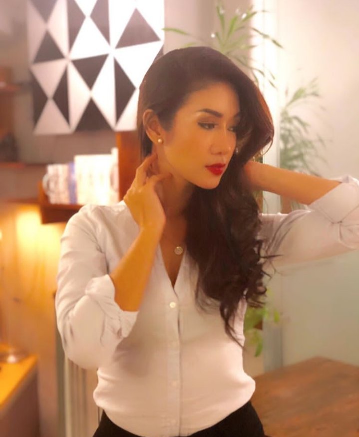 yakinnih gak mau kenal / follow gue 🤪