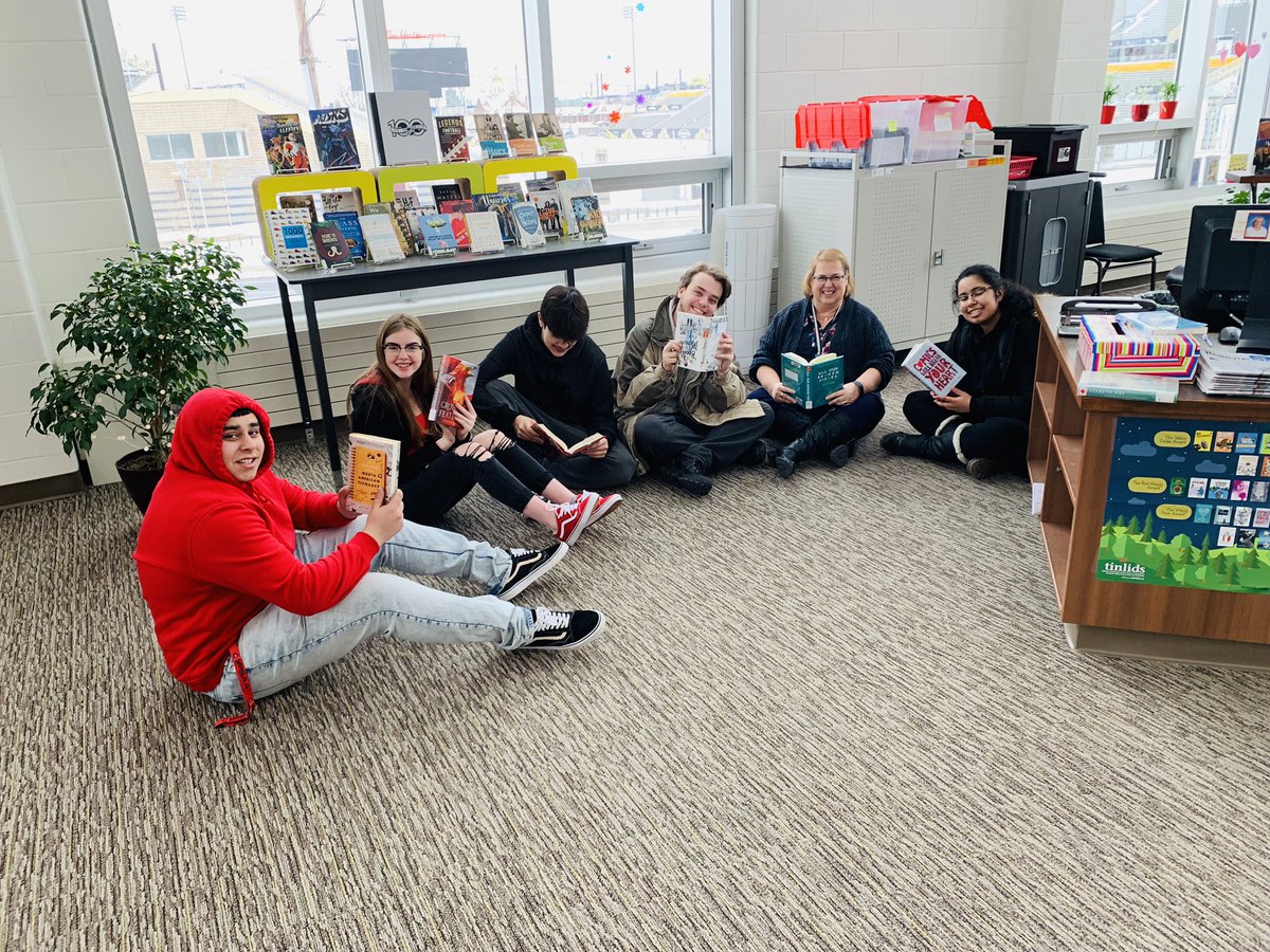 LibraryBCSS1's tweet image. Come check out our Book Club! We meet once a month Wednesday after school!  @BCSS_HWDSB