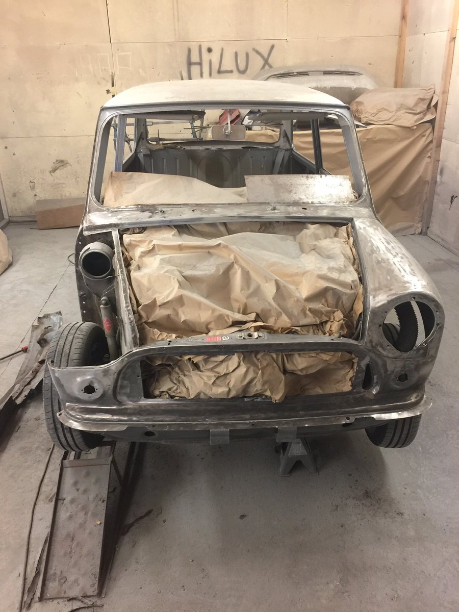 MariotheMini's tweet photo. @MariotheMini is off for a bit of well earned titivation. Various panels being replaced. Not bad considering they are probably the original 27 year old original ones. He looks worse for wear at the moment but has to before he becomes beautiful again. https://t.co/orViuINgH6