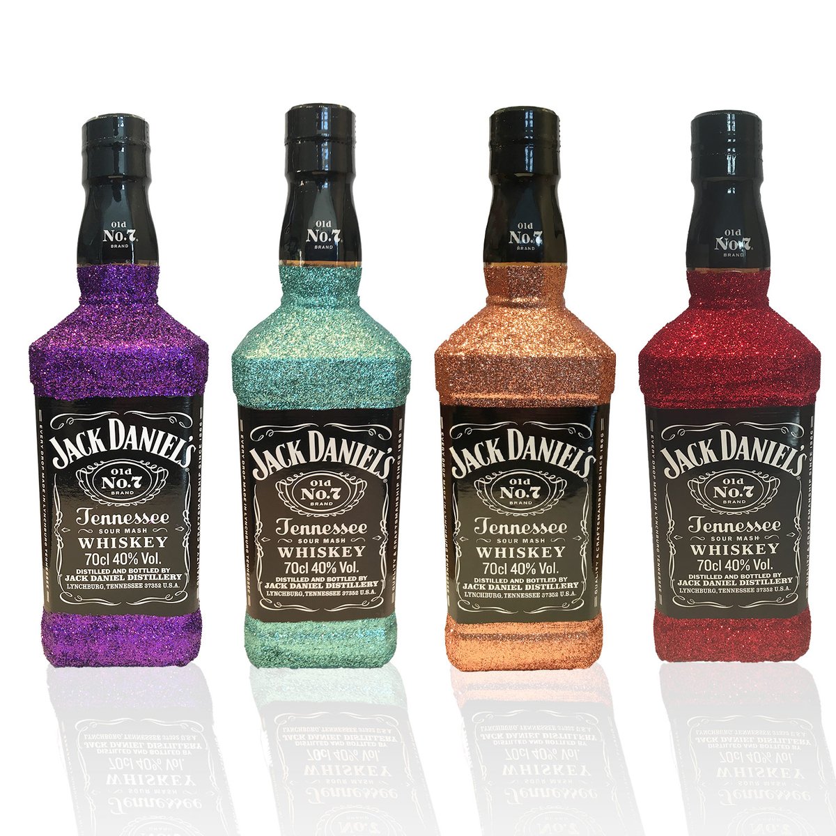 We love Jack Daniels. Glitzerfarben in Bestform. ❤️💕

#jackdaniels #glitzerfarben #rosegold #mindgrün #lila #rot #glitzer #gin #champagner #geschenk #pink #gold #sekt #glitzerflaschen #bling #fasching #valentinstag