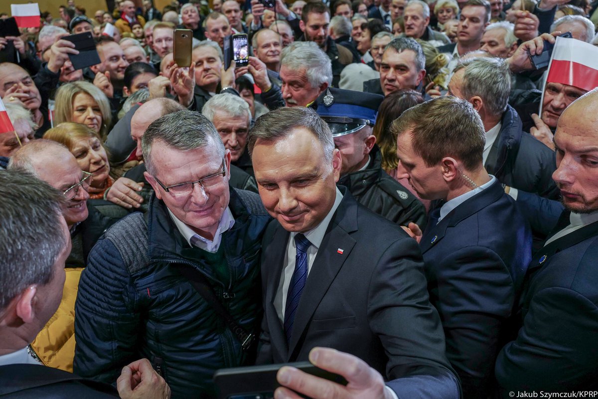 Andrzej Duda tweet media