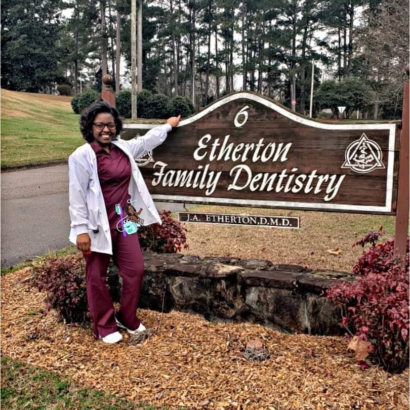 MrsLauraAnglin's tweet image. Career exploration at its best! Job shadowing allows students to spend the day with a professional to learn about career paths first-hand. A BIG thanks to Dr. Etherton and his staff for hosting India this week! #ctemonth #careerplanning