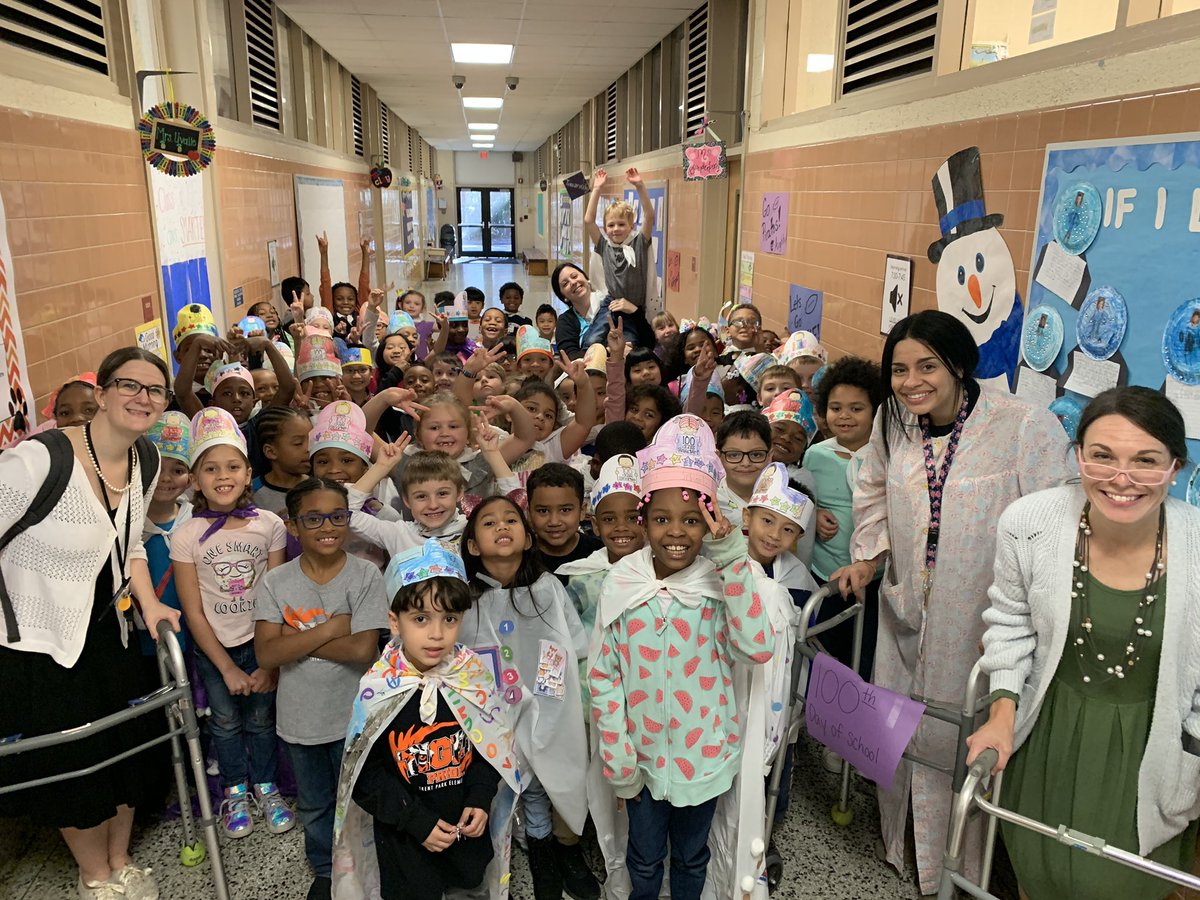 These First Grade SUPER Students are 100 days smarter today! 🤩 and showing off some super style! (Their teachers on the other hand aren’t looking quite as super after their 100 days of learning 🤪👵🏽 but sure are PROUD of their Tigers!) #100thdayofschool
