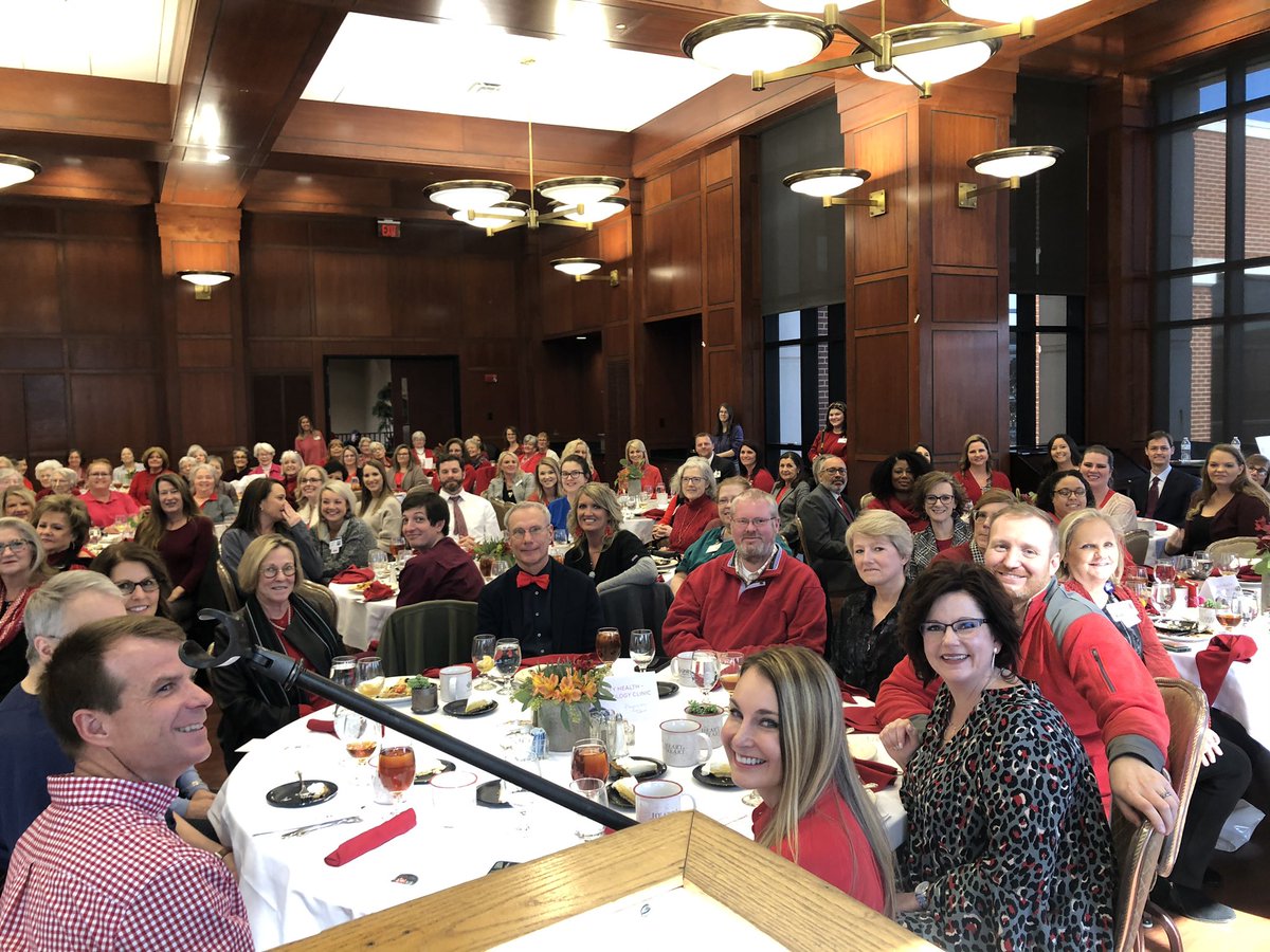 MalloryHBrooks's tweet photo. Inspired by these incredible women who beat heart disease❤️Amazing event to honor them in Searcy today - love this town very much! #ARGoRed https://t.co/fMp4zcmnWN