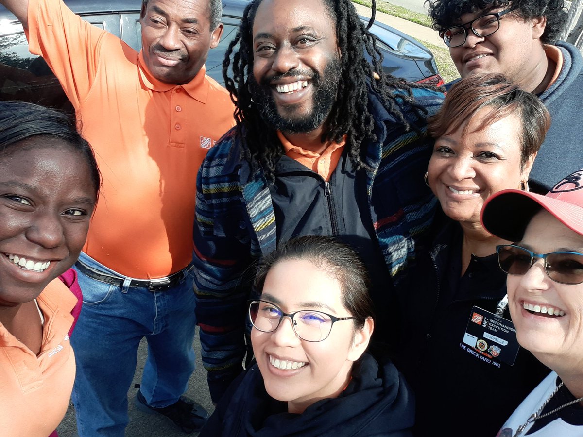 RocTray's tweet photo. This is a sad day @539. Gilisa is moving to Ohio. We will truly miss this young lady!!! Gilisa challenge the team to learn sign language so we could talk to her. You wouldn't know she had a language barrier because she worked so hard. Safe travels!!! https://t.co/u84DOvOgfe
