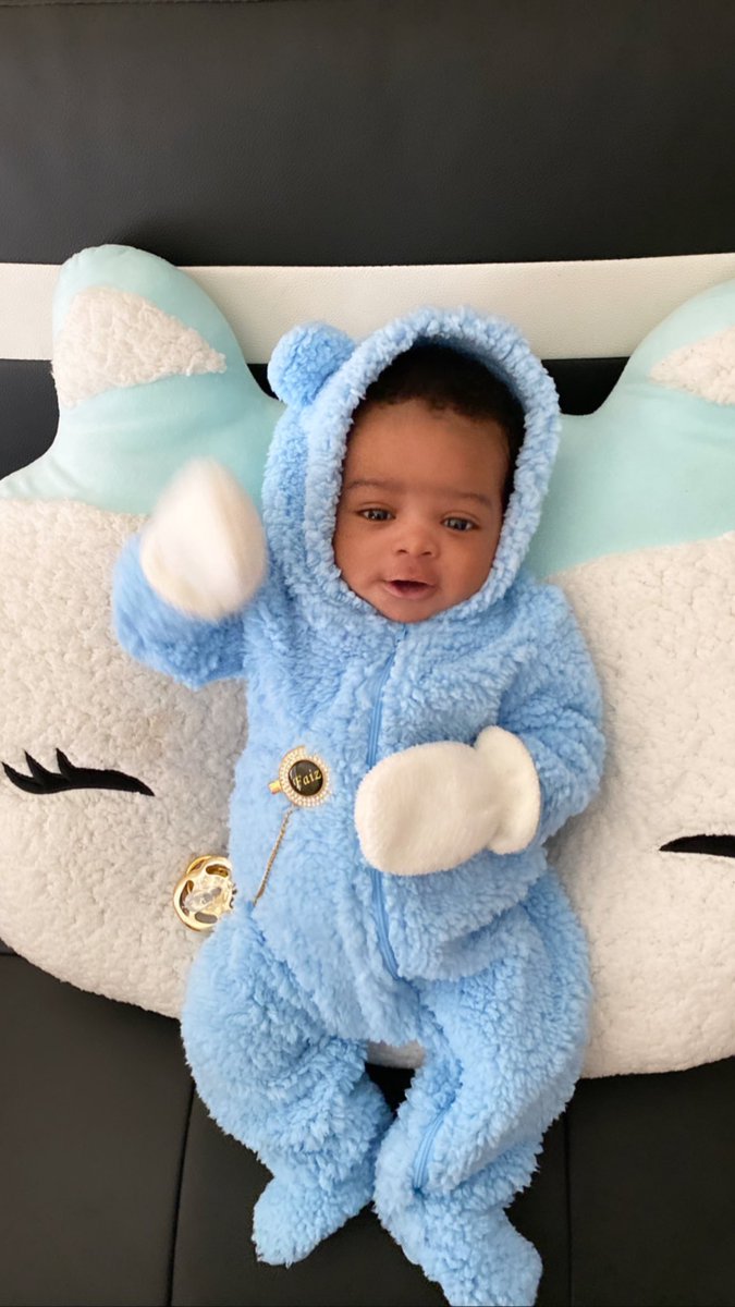 drekaaa_'s tweet photo. Momma bear is 4weeks today 🧸💙 https://t.co/yAyvyrMQRs