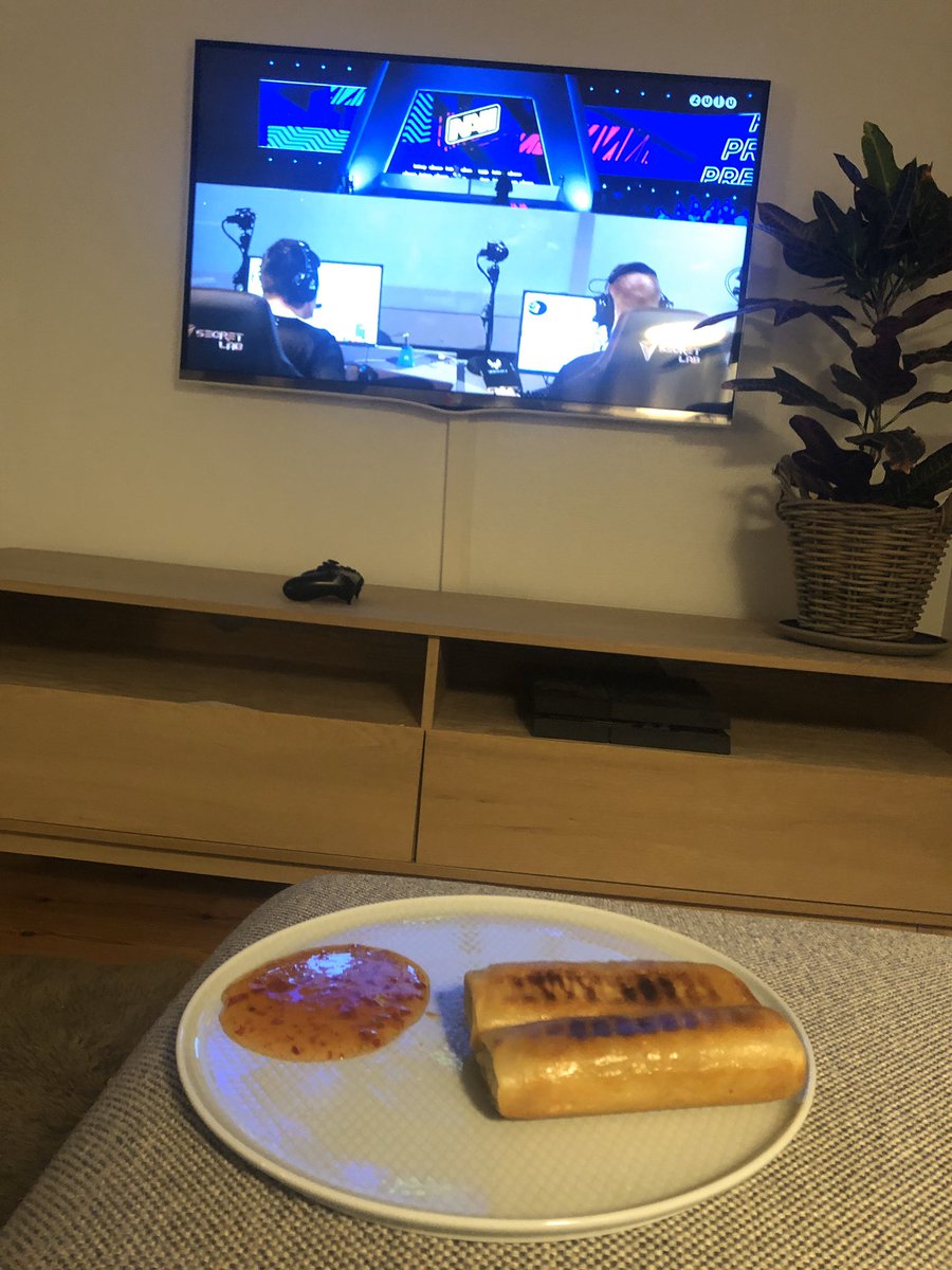 Konen er ikke hjemme... så det bliver til langtids stegte forårsruller! Og selvfølgelig #zulucs