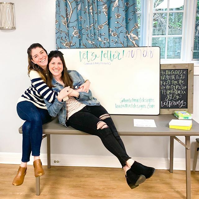 HoM_designs's tweet photo. Hello and happy Fridayyyyyy!! If you’re new around here, we’re Hannah and Mary Elizabeth, two sisters from Chapel Hill NC who love making things and being fools together! This picture is from our first ever lettering workshop last weekend, and we’re so e… https://t.co/KRM67zQEJj https://t.co/Sp4OcBGukj
