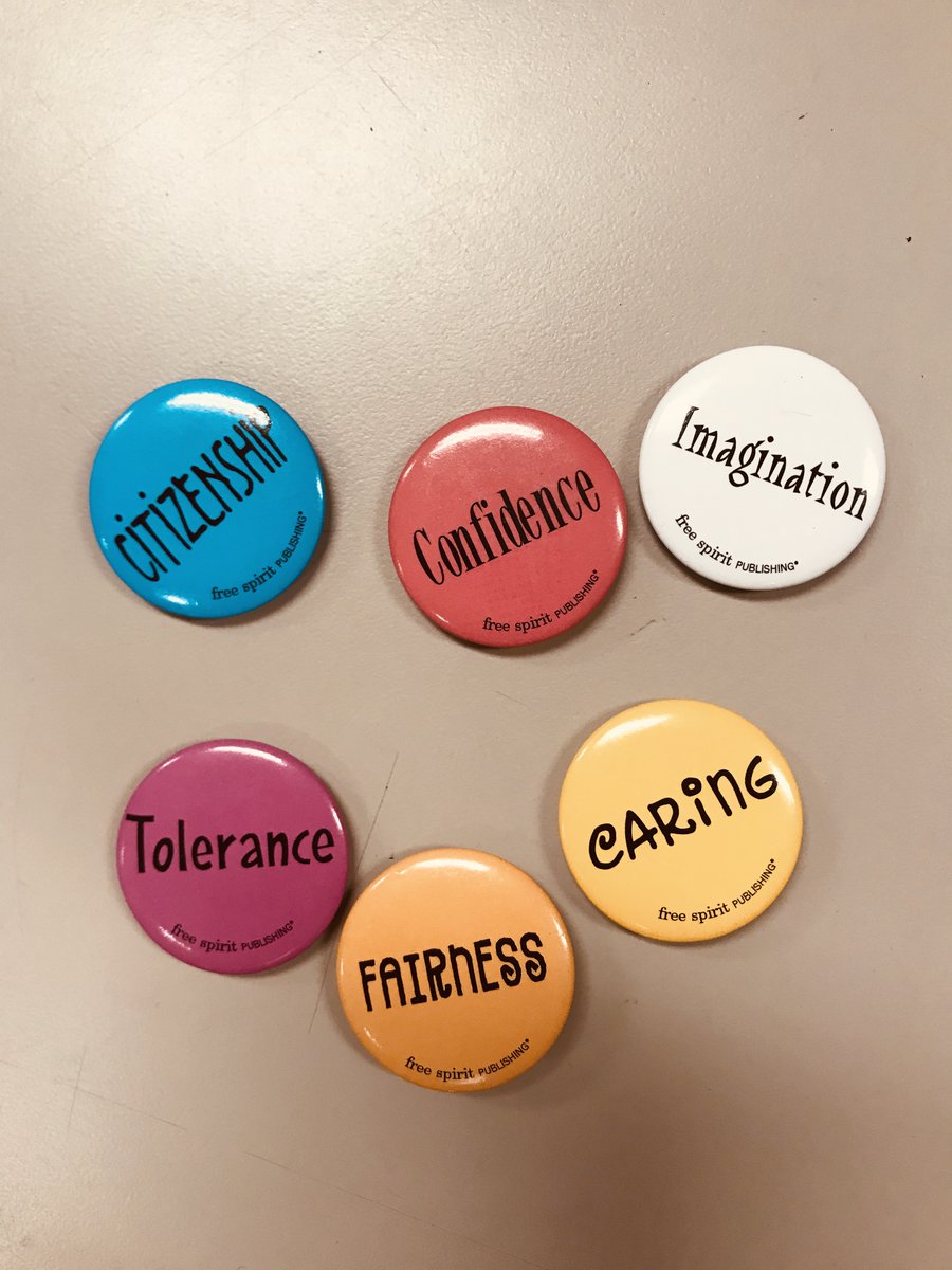 MSSauw's tweet photo. @OKCNM @LaurenBaratta @MsWilliamsHMSS 
"No act of Kindness, No matter how small, is ever wasted" https://t.co/NtTEib6ZZw
