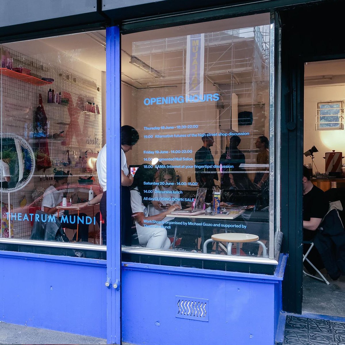 XA x XAMA: Augmented Nail Salon (3/6)
The workshop took place in June 2019 as part of Michael Gozo’s ‘ShopWorkShop’, a Theatrum Mundi research project exploring the shop as a space of economic and artistic experimentation.