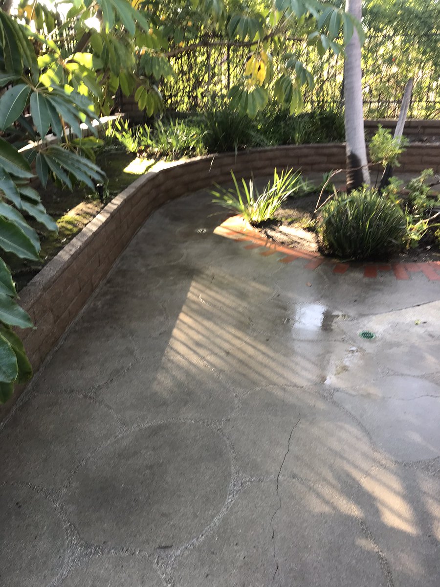 homepowerwash's tweet photo. We offer both #residential and #commercial #pressurwashing services.  #roofs #walls #walkways #powerwash #orangecounty #irvine #coronadelmar #yorbalinda #cleaning #anaheim #homecleaning https://t.co/eIvGM6TOE8