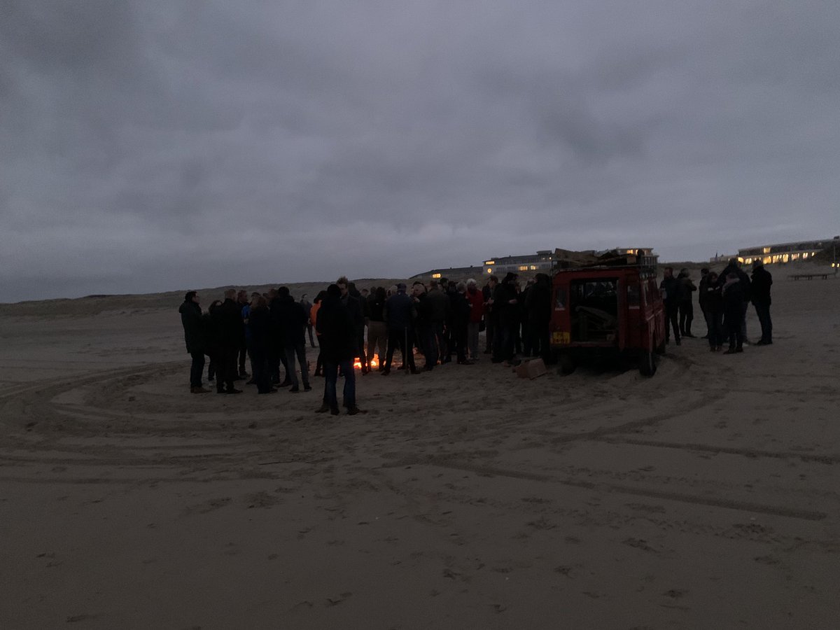 emilestuy1's tweet photo. #friesekansen op Vlieland. Twee dagen brainstormen over de economische kansen van de provincie Friesland Met O.a. @Sanderderouwe @JoyceWalstra @Renedeheij @RobertvandeLeur @NautaBram @JoukedeVries @douwefaber @frisodouwstra en meer. https://t.co/7KOQcxj3Ub