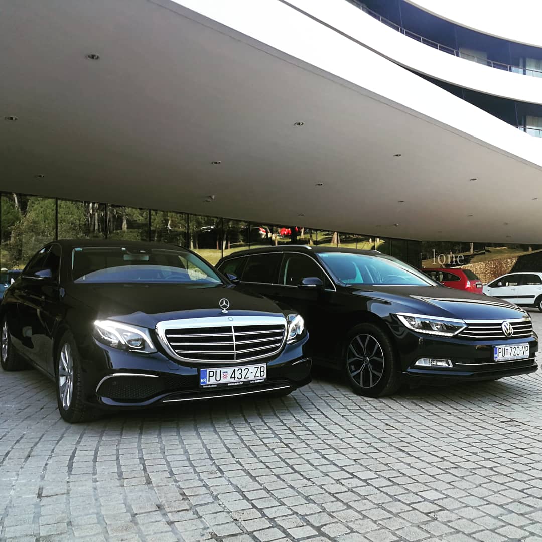 MB_TRAVEL_EU's tweet photo. Chauffeur service in Croatia 🇭🇷
Private transfers and tours.
Book your ride on time!
#rovinj #lonehotel #rovinjcroatia #istria #istrie #istra #privatetour #privatetrip #vipservice #mercedeseclass #luxurytravel #croatia #croazia #kroatie #kroatia #visitistria https://t.co/ZjwZWBMoFn