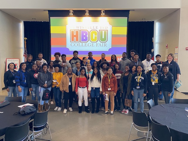 HawksCounselor's tweet image. So proud of our @Hebron_HS students for engaging at the #LISDHBCU College Fair today! Thanks to the team across @LewisvilleISD for organizing this event and thanks to @MHS9th for hosting us.