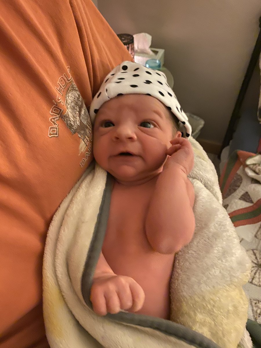 ChaoticOctopus's tweet photo. Emily Adelaide 🥰
Sorry I missed the #HappySadConfused fun last night, @SamHeughan and @joshuahorowitz . I’m sure it was a blast! But I was a little busy helping bring my precious granddaughter into the world. #BlessedMimi #FamilyFirst #PeopleBeforeThings
Maybe next time! https://t.co/cnsgesoVUS
