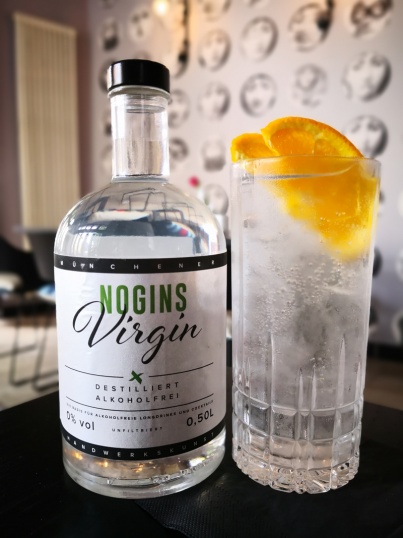 Mixkultur's tweet photo. Gin&amp;Tonic  Zero alcohol / Alkoholfrei #nonalcoholicdrinks #ginandtonic #noginsvirgin #zeroalcohol #mixology https://t.co/Io7Uq8V1sZ